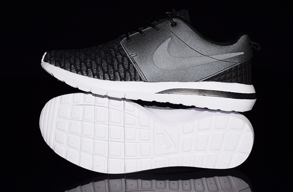 NIKE Roshe Run HYPERFUSE Flyknit Women--001